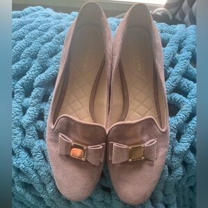 Cole Haan Tali Bow Loafer in size 9 gold hardware size 9